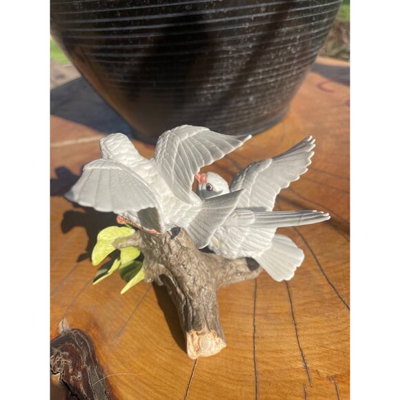 Porcelain Dove Sculpture Flower Branch Handpainted Home Decor Accent Lefton 1983 - Picture 3 of 7